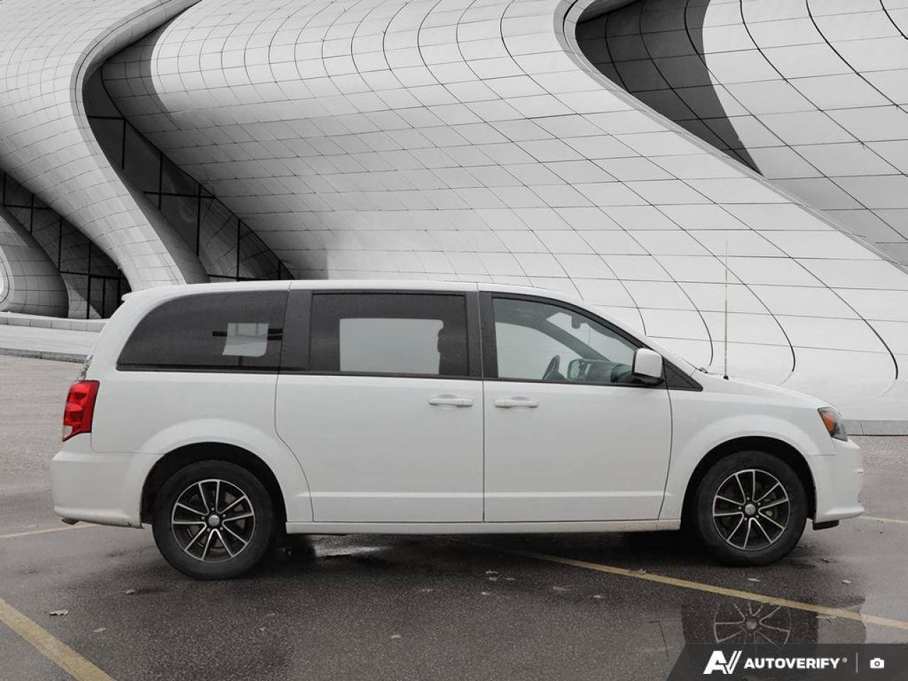 2019 Dodge Grand Caravan GT Photo4