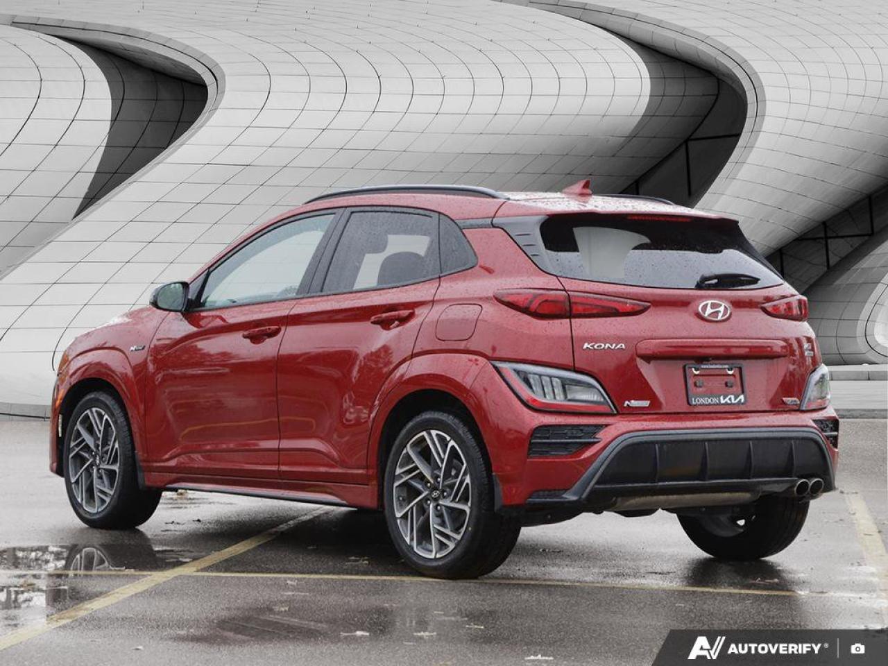 2022 Hyundai KONA N Line   Turbo   AWD   Push Button   Heated Seats Photo3