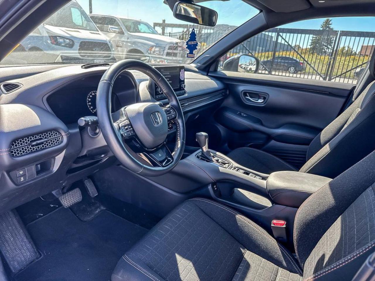 2025 Honda HR-V Sport Photo