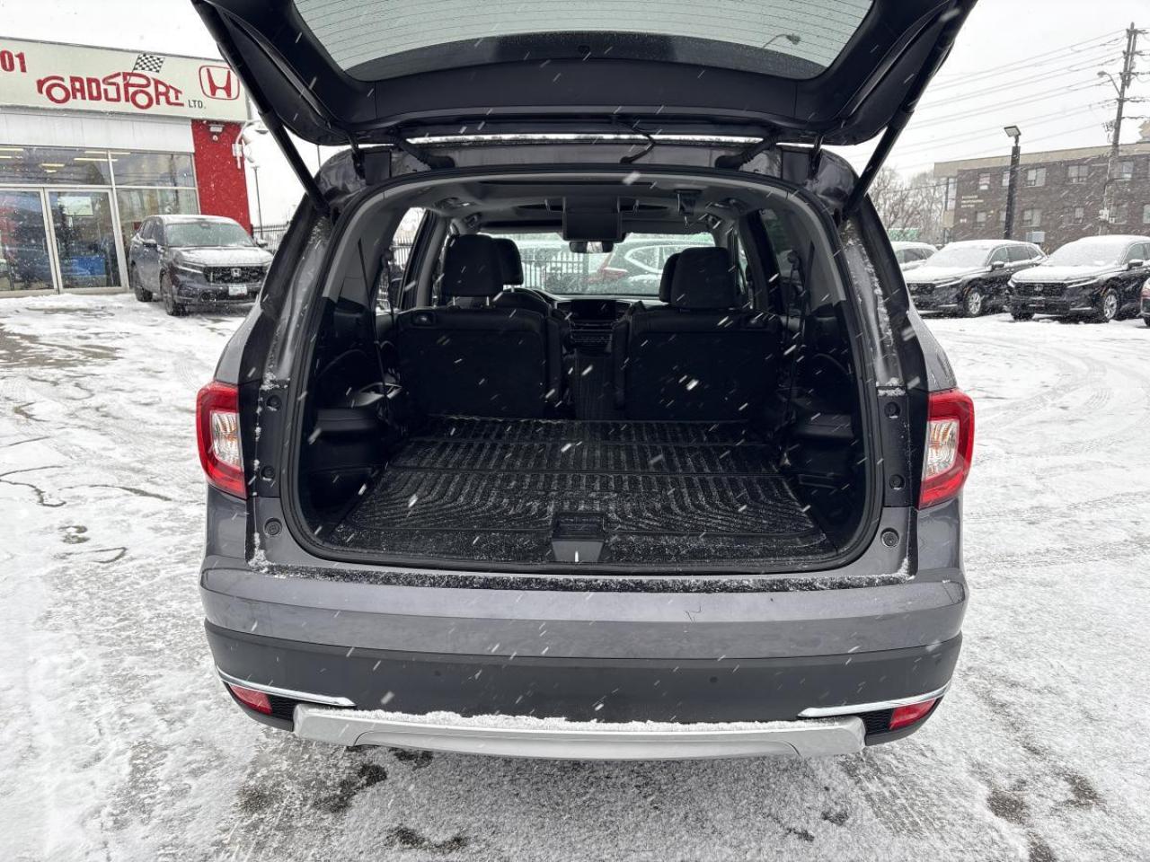 2021 Honda Pilot Touring Honda Certified New Tires Installed Photo
