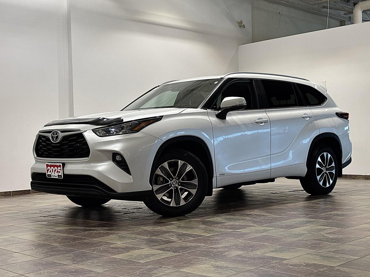 2025 Toyota Highlander Hybrid XLE Photo