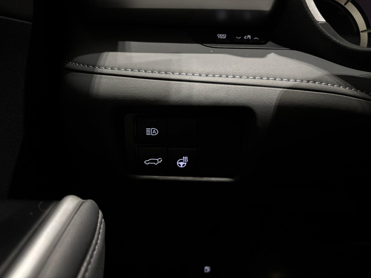 2025 Toyota Highlander Hybrid XLE Photo