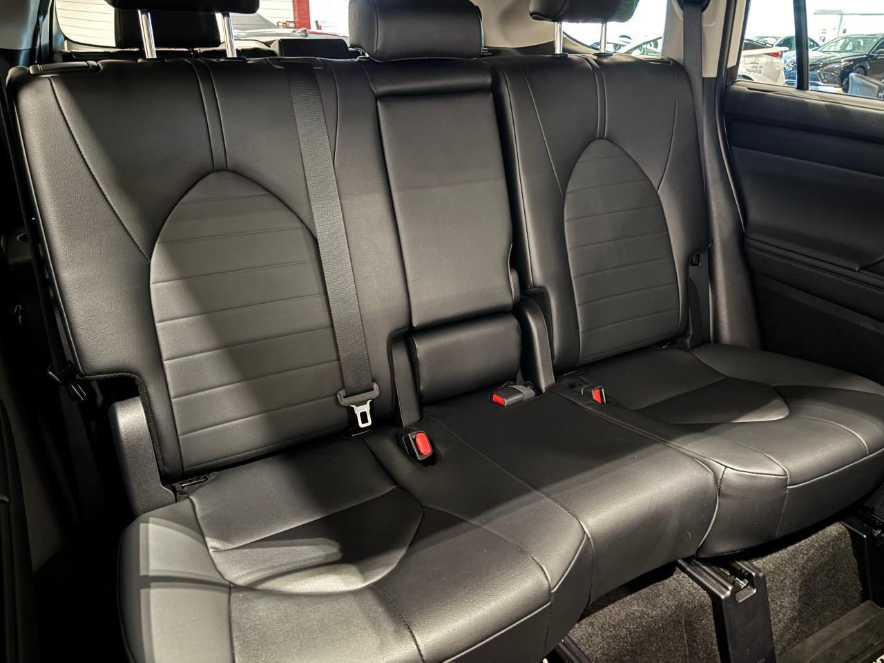 2025 Toyota Highlander Hybrid XLE Photo