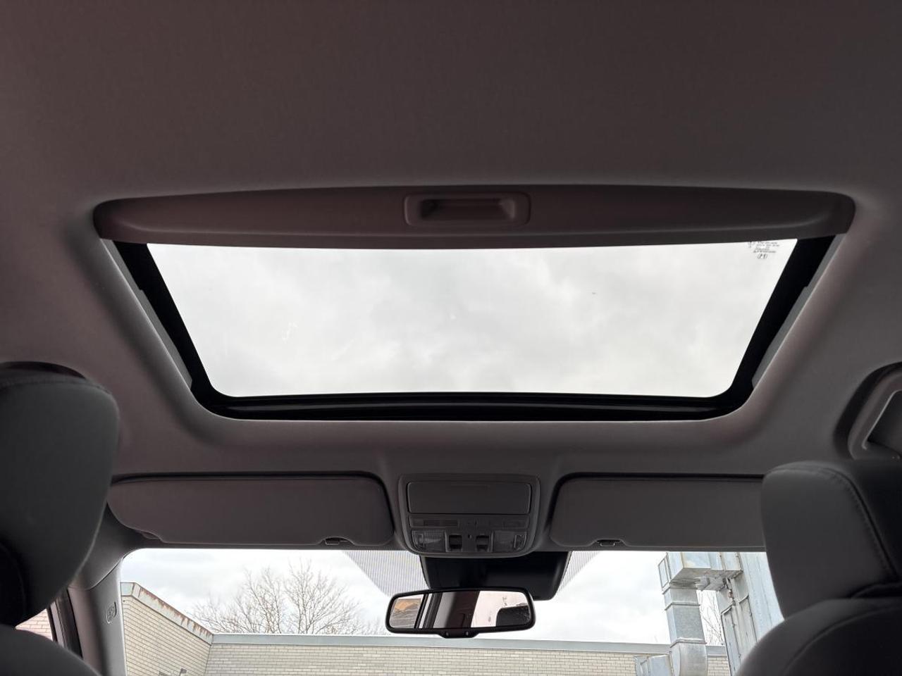 2021 Honda CR-V Ex-L New Brakes and Rotors Installed! Photo