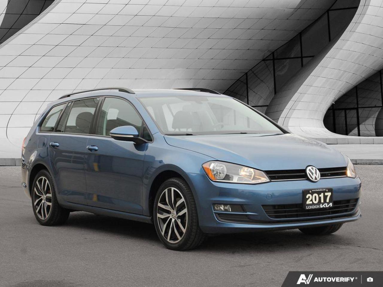 2017 Volkswagen Golf SportWagen GOLF Photo