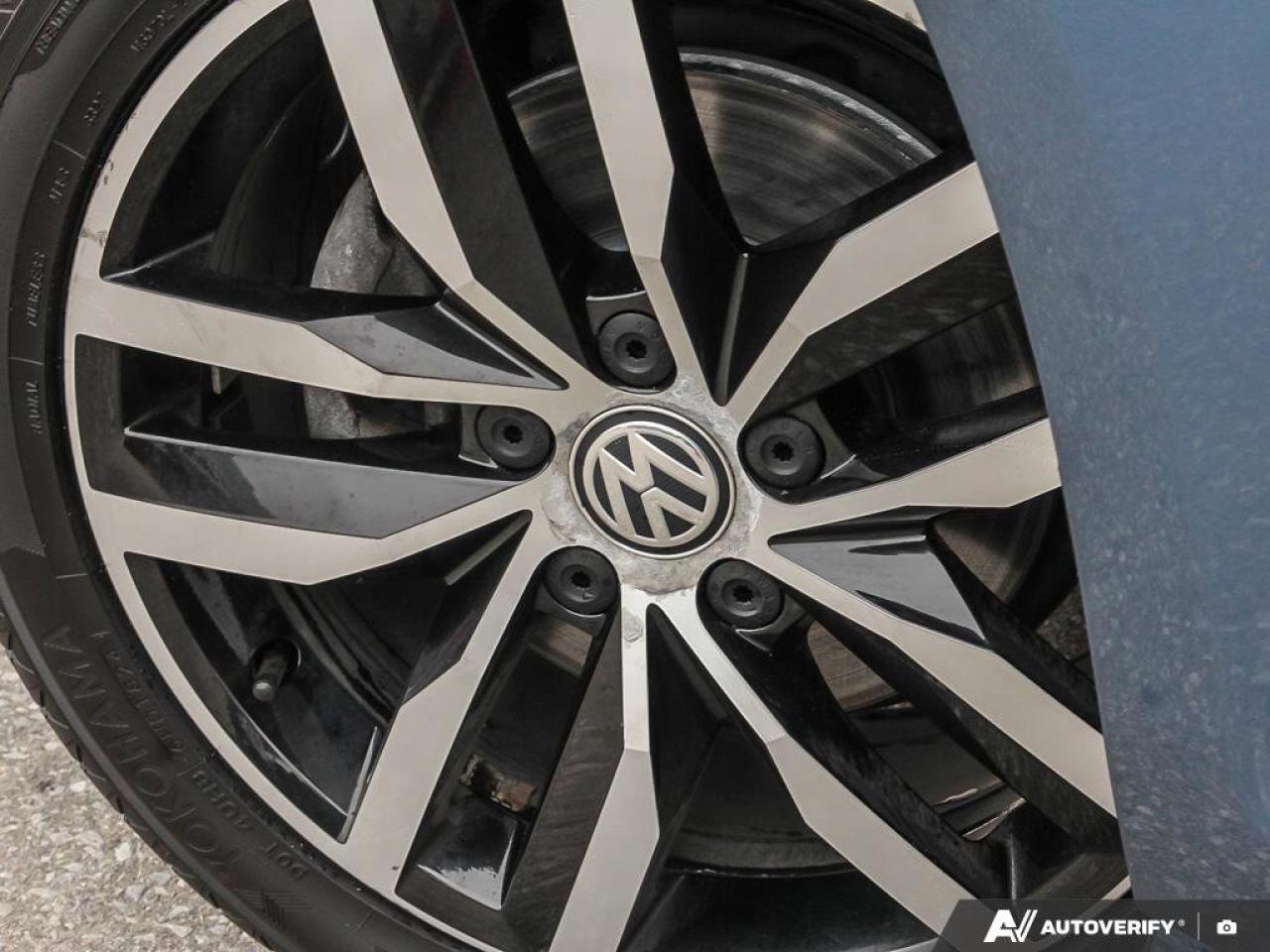 2017 Volkswagen Golf SportWagen GOLF Photo