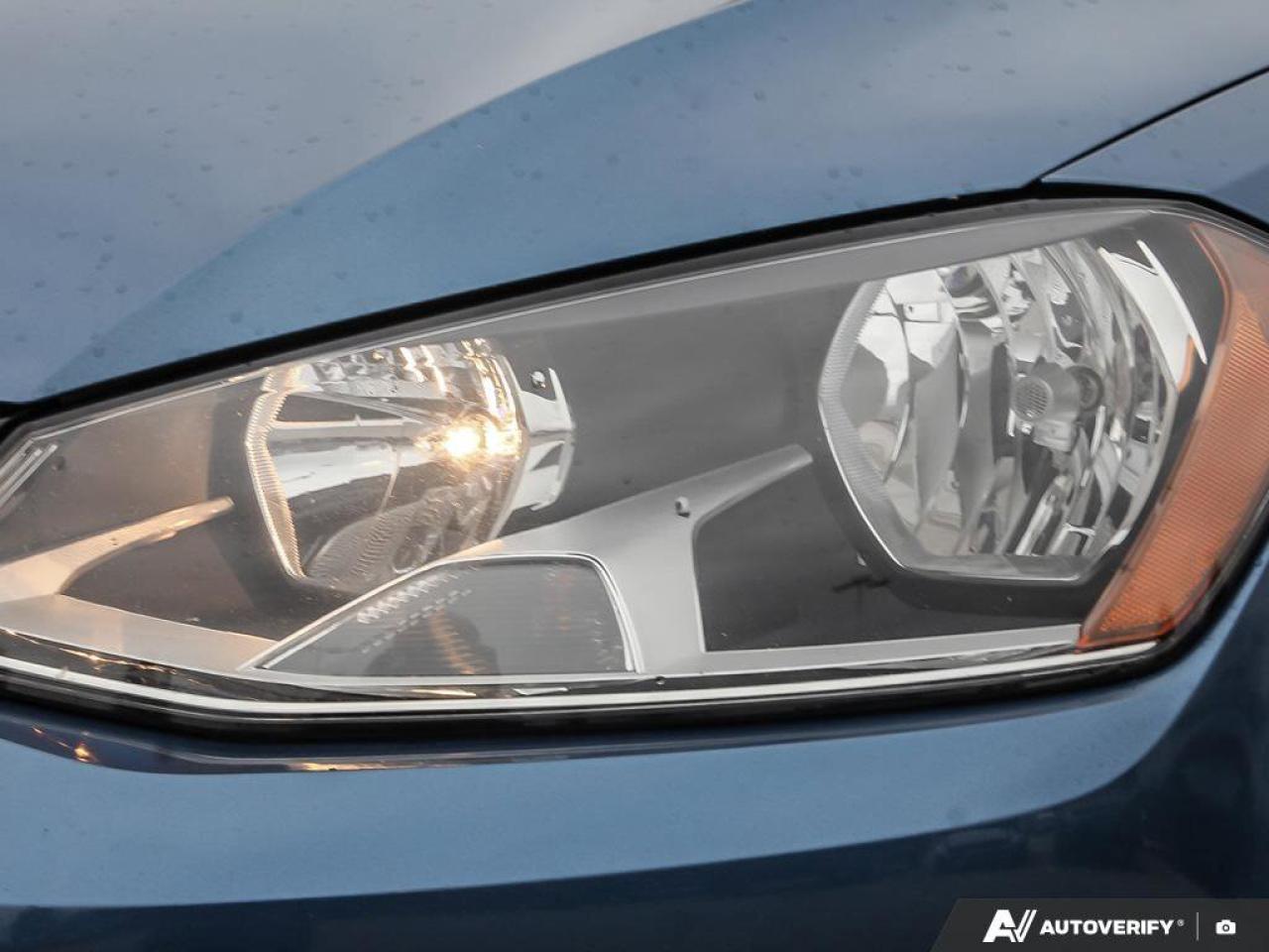 2017 Volkswagen Golf SportWagen GOLF Photo