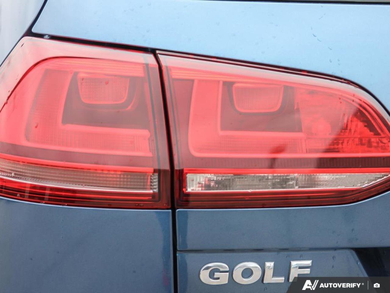 2017 Volkswagen Golf SportWagen GOLF Photo