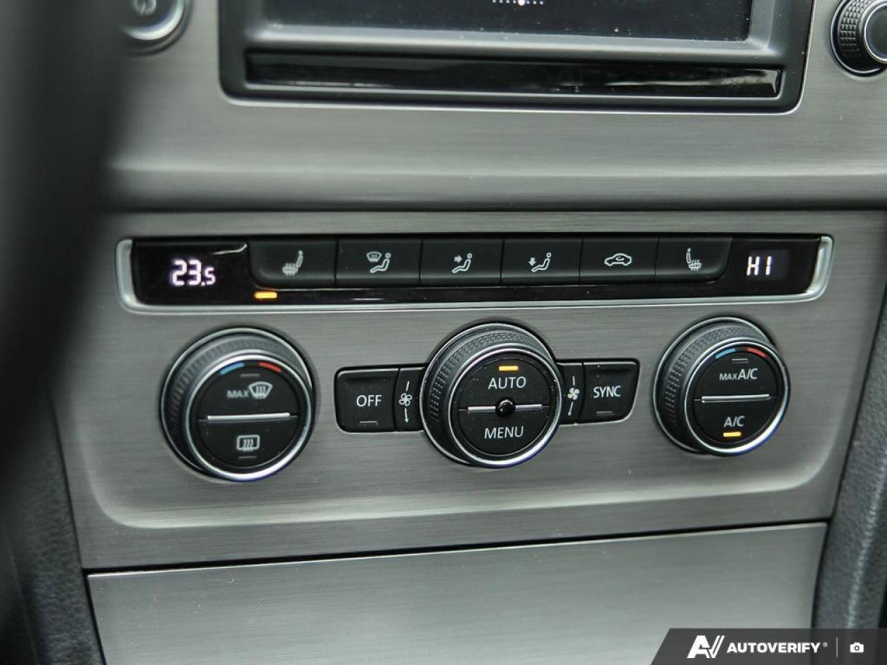 2017 Volkswagen Golf SportWagen GOLF Photo