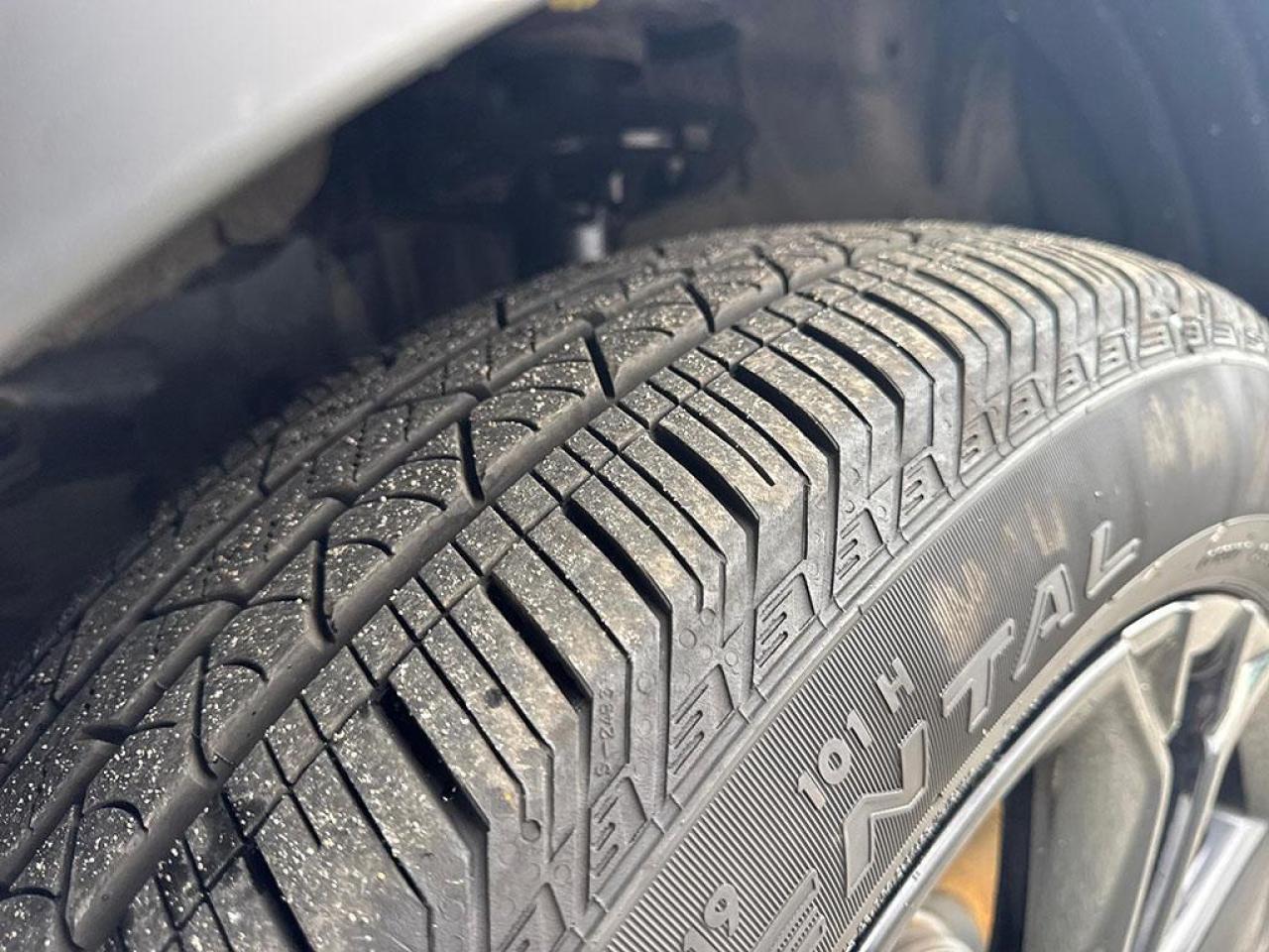 2025 Honda CR-V Hybrid Touring Photo