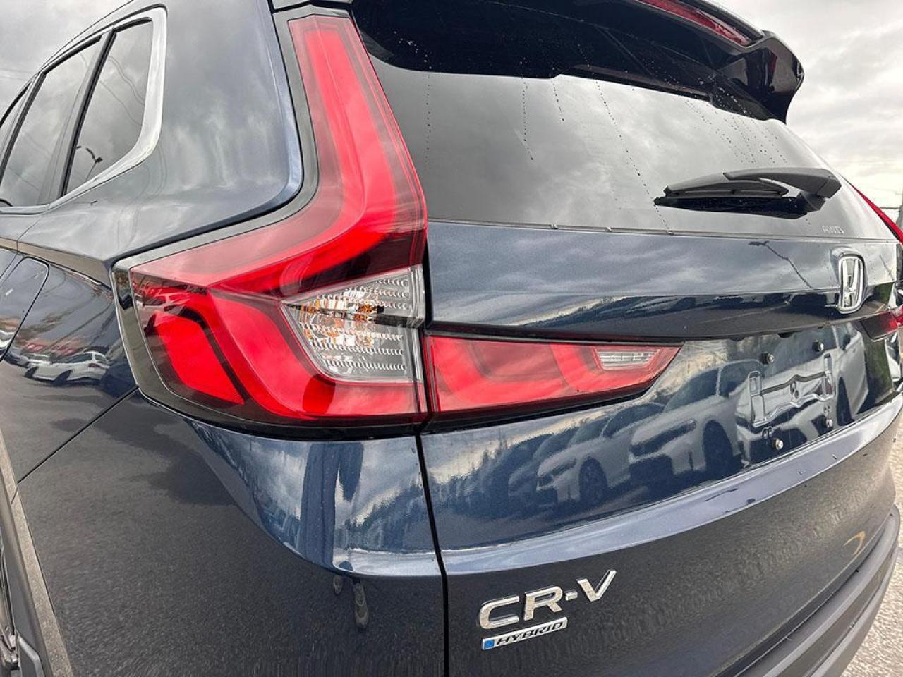2025 Honda CR-V Hybrid Touring Photo