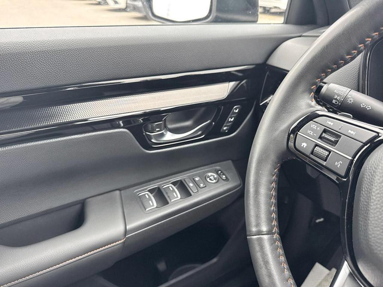 2025 Honda CR-V Hybrid Touring Photo