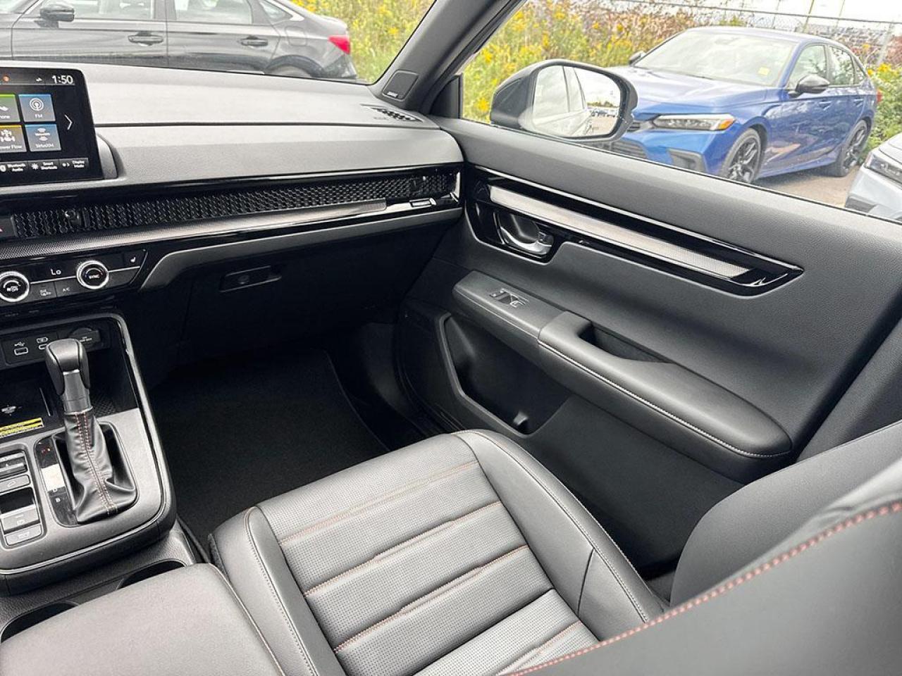 2025 Honda CR-V Hybrid Touring Photo