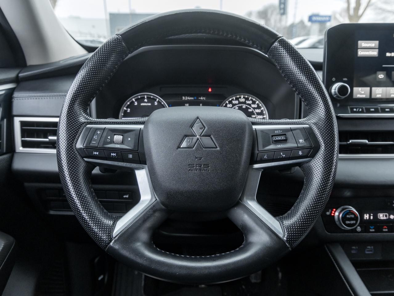 2022 Mitsubishi Outlander LE Premium S-AWC   CPO FINANCE RATES FOR 0.90% Photo