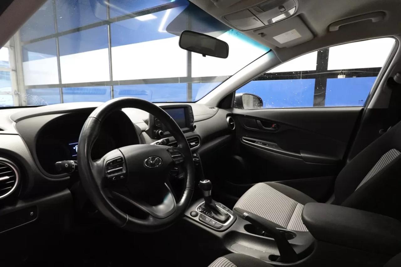 2020 Hyundai KONA PREFERRED   HEATED SEATS   HEATED WHEEL   APPLE CA Photo