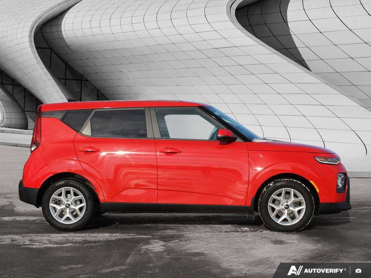 2022 Kia Soul EX   Apple CarPlay   Backup Camera   Heated Seats Photo