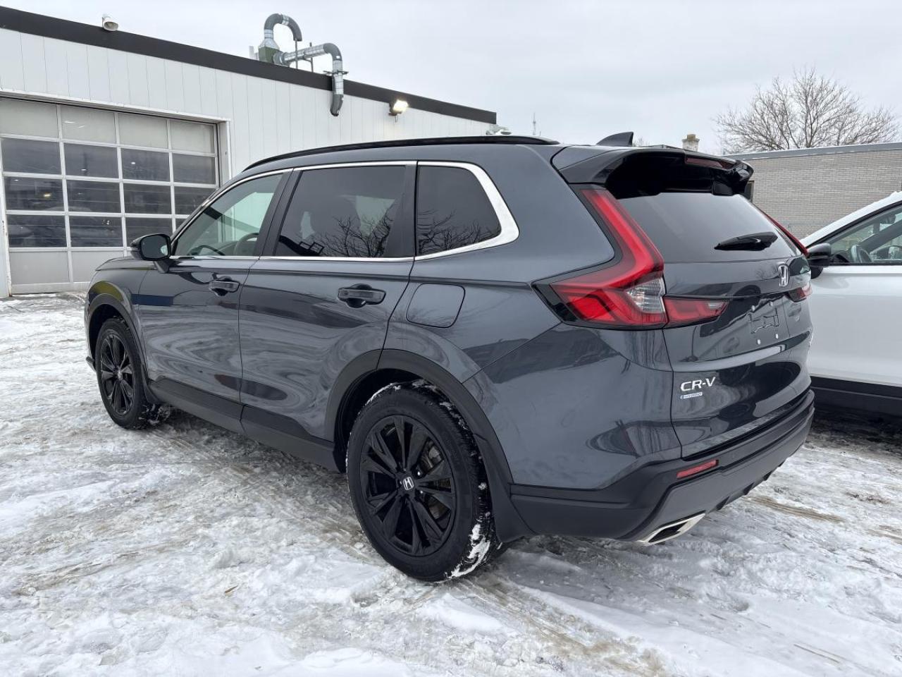 2024 Honda CR-V Hybrid Touring Honda Certified 7YR/160K Warranty Photo