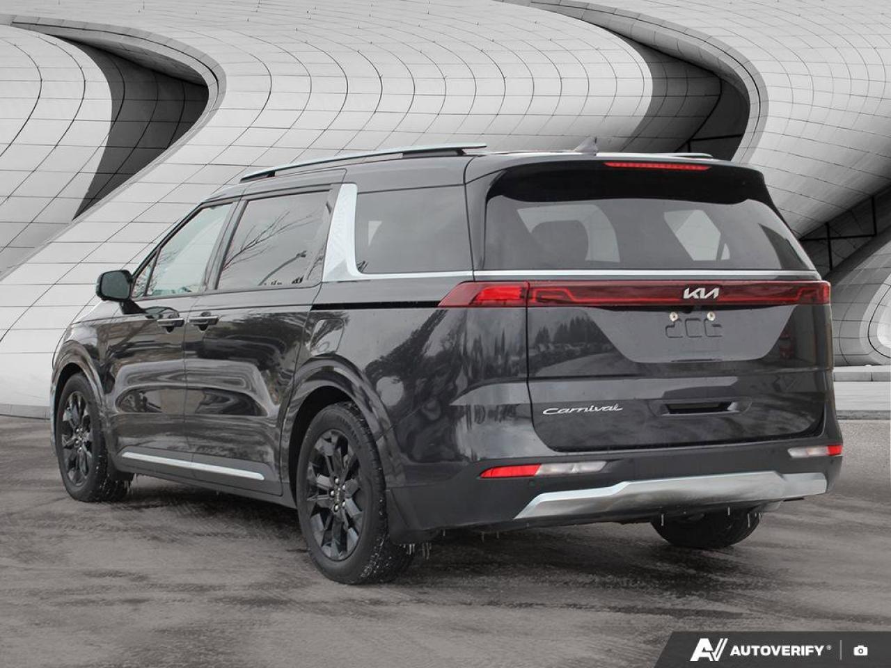 2022 Kia Carnival SX   Power Doors & Tailgate   Sunroof   Apple CarP Photo