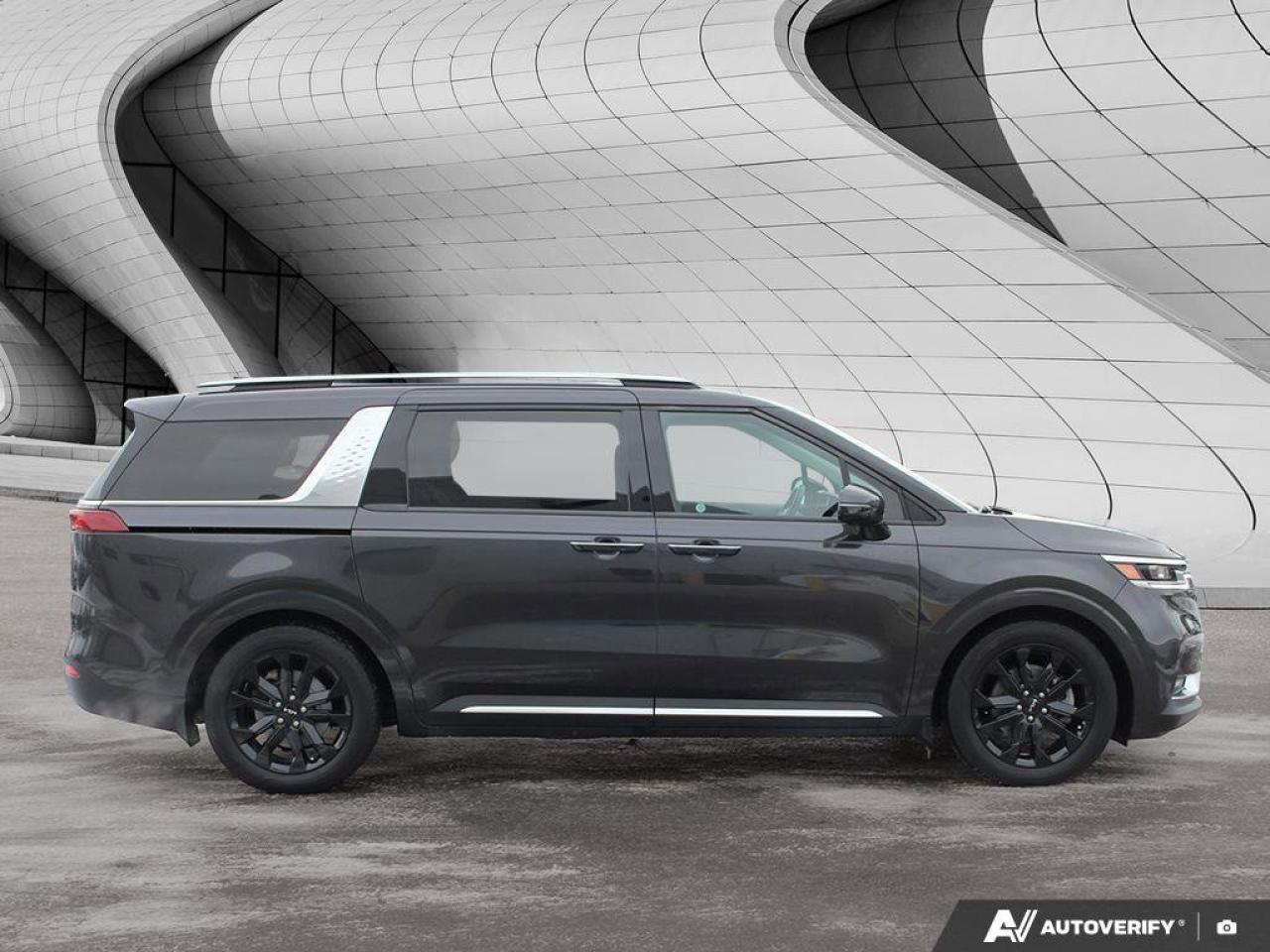 2022 Kia Carnival SX   Power Doors & Tailgate   Sunroof   Apple CarP Photo