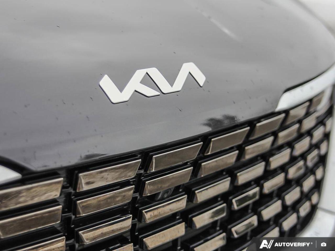 2022 Kia Carnival SX   Power Doors & Tailgate   Sunroof   Apple CarP Photo