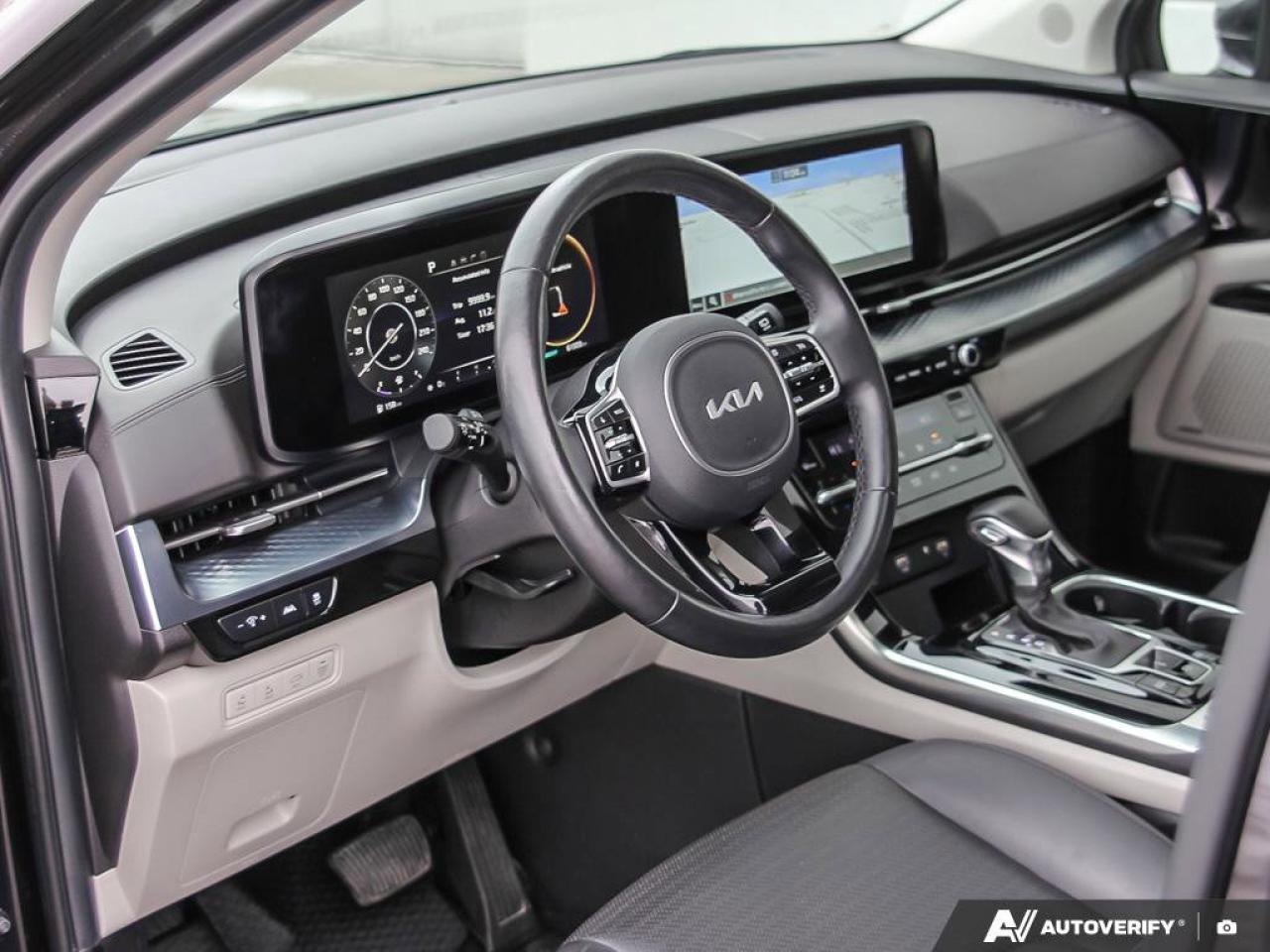 2022 Kia Carnival SX   Power Doors & Tailgate   Sunroof   Apple CarP Photo