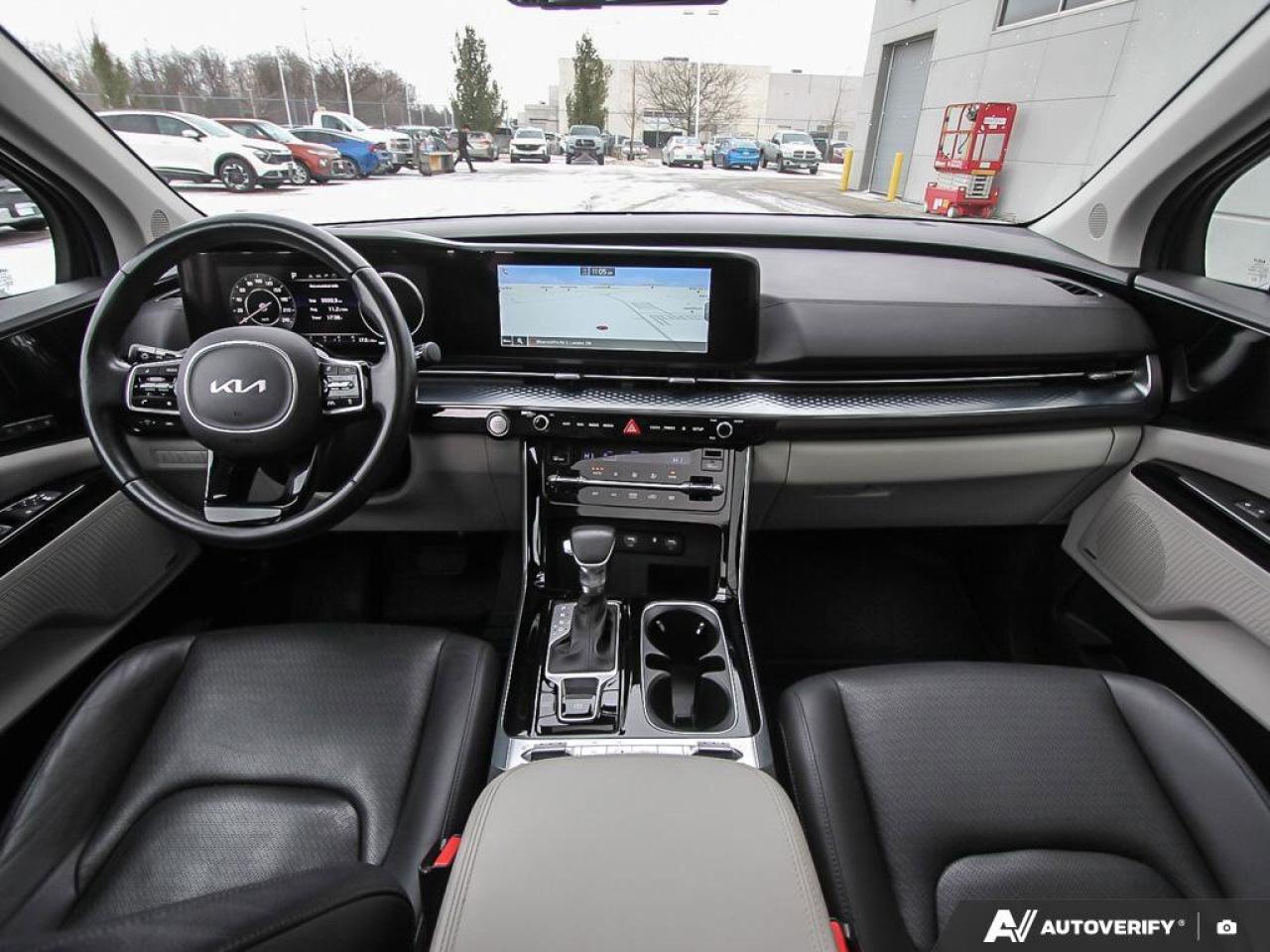 2022 Kia Carnival SX   Power Doors & Tailgate   Sunroof   Apple CarP Photo