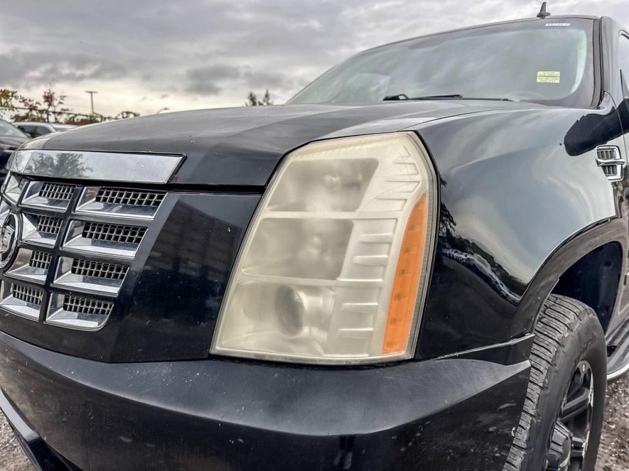 2008 Cadillac Escalade Base Photo