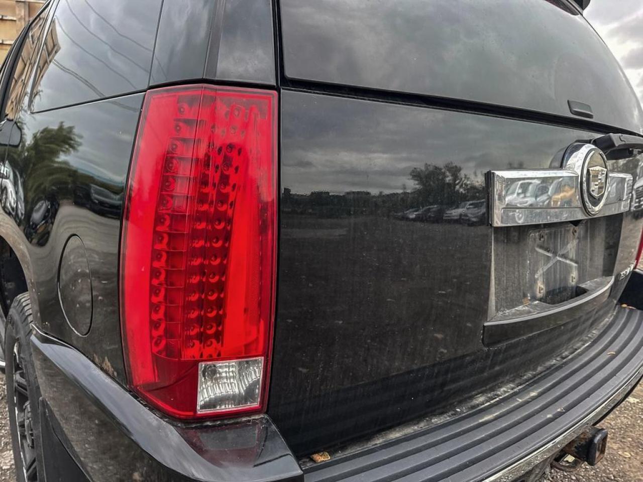 2008 Cadillac Escalade Base Photo