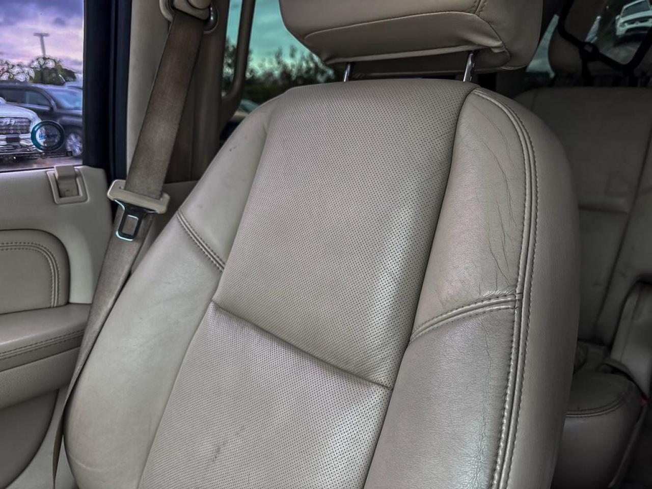 2008 Cadillac Escalade Base Photo