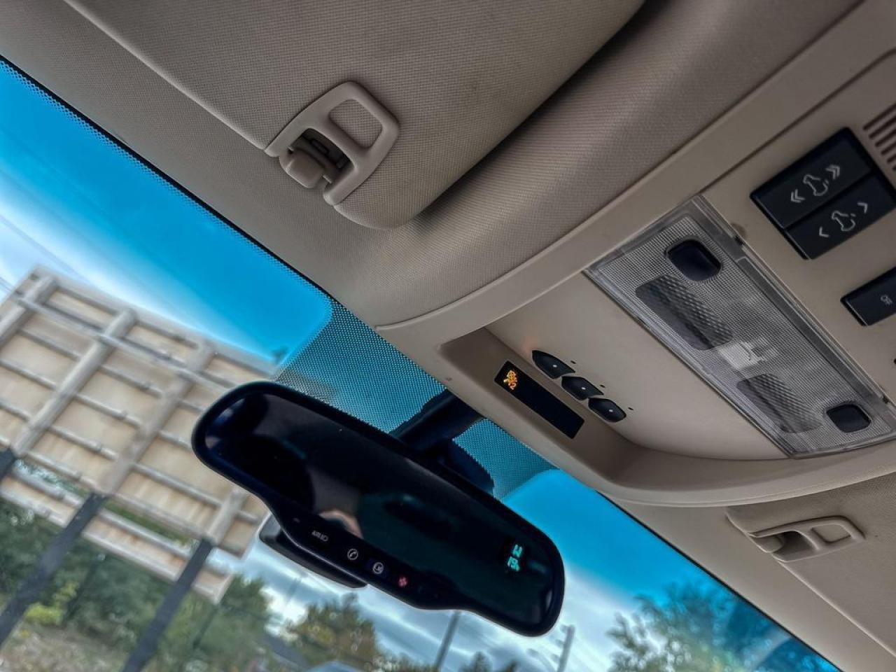 2008 Cadillac Escalade Base Photo