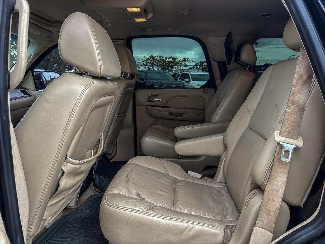 2008 Cadillac Escalade Base Photo