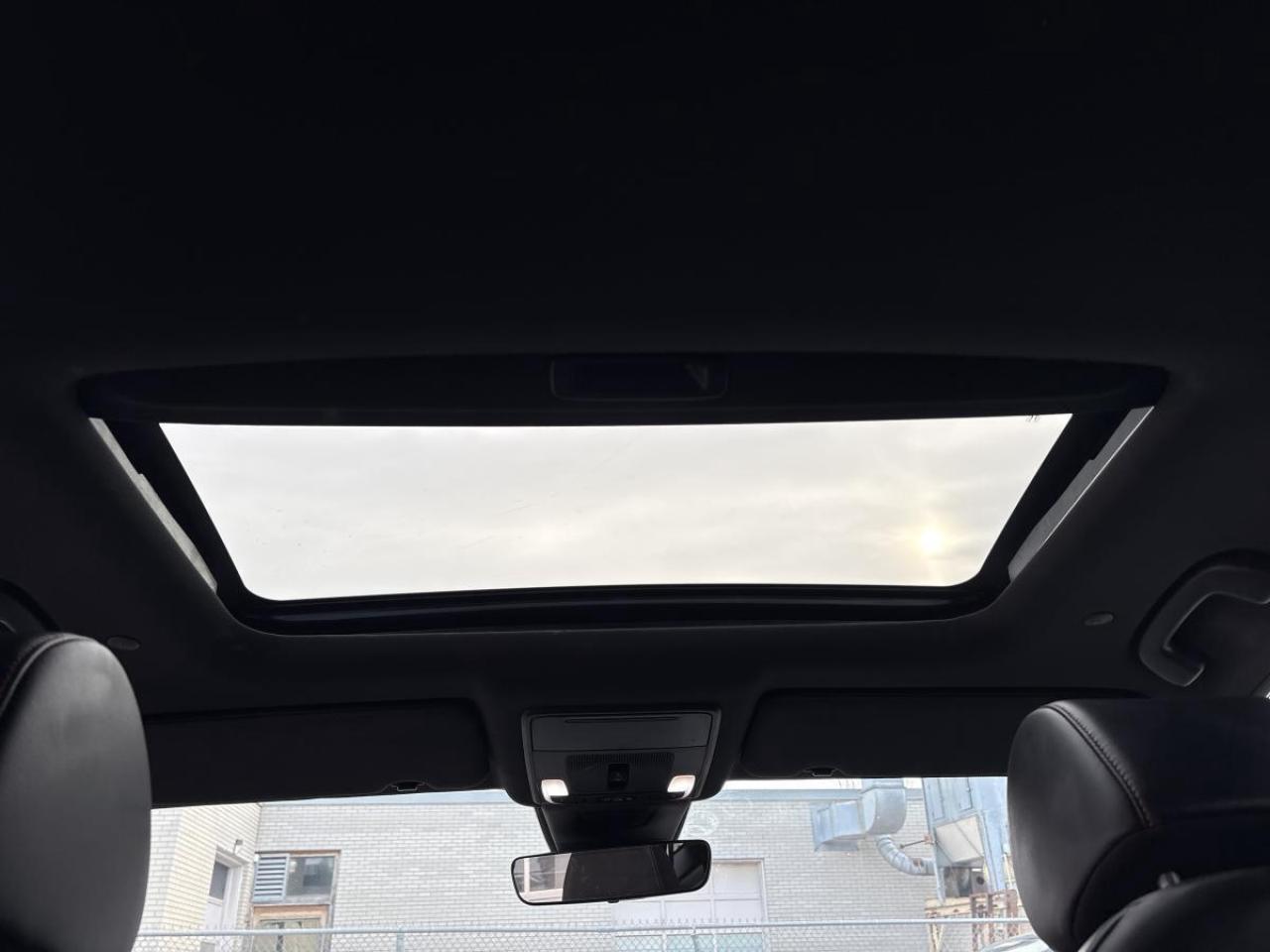 2023 Honda CR-V Hybrid Touring Photo