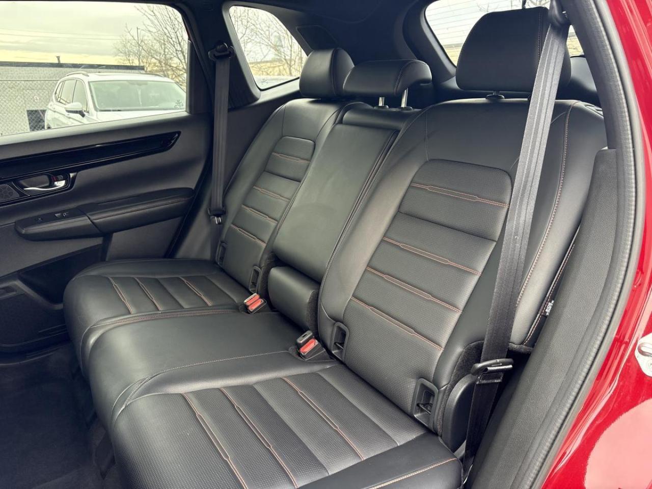 2023 Honda CR-V Hybrid Touring Photo