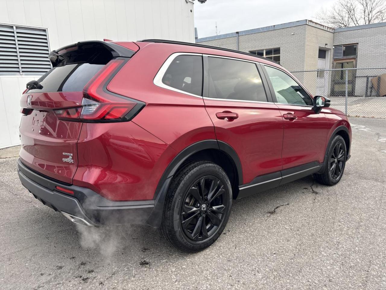 2023 Honda CR-V Hybrid Touring Photo