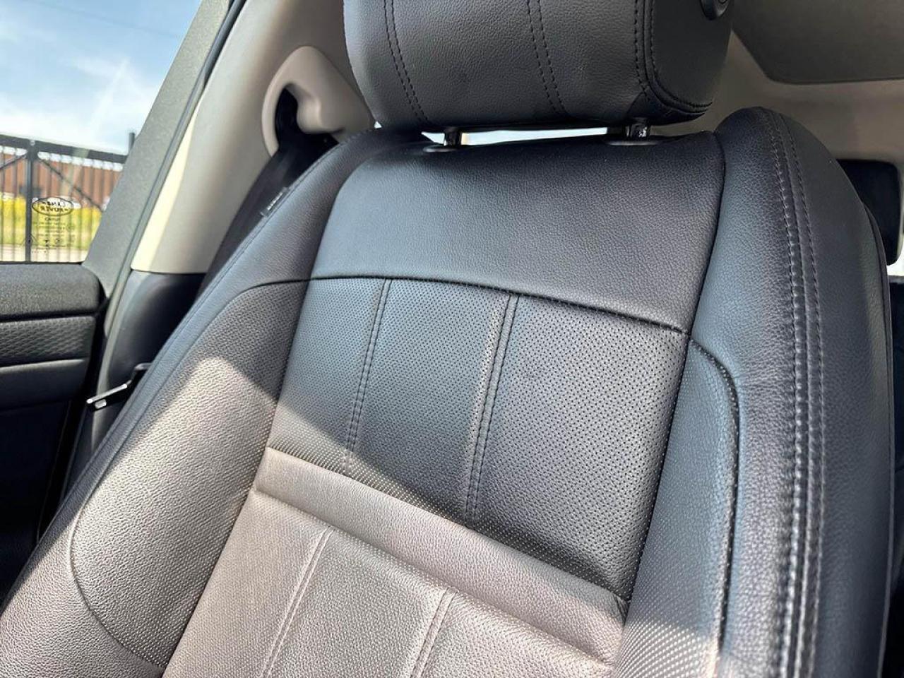 2020 Land Rover Range Rover Evoque S Photo