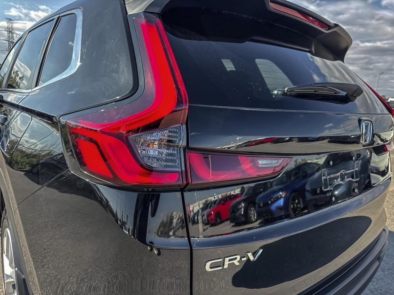 2025 Honda CR-V LX Photo