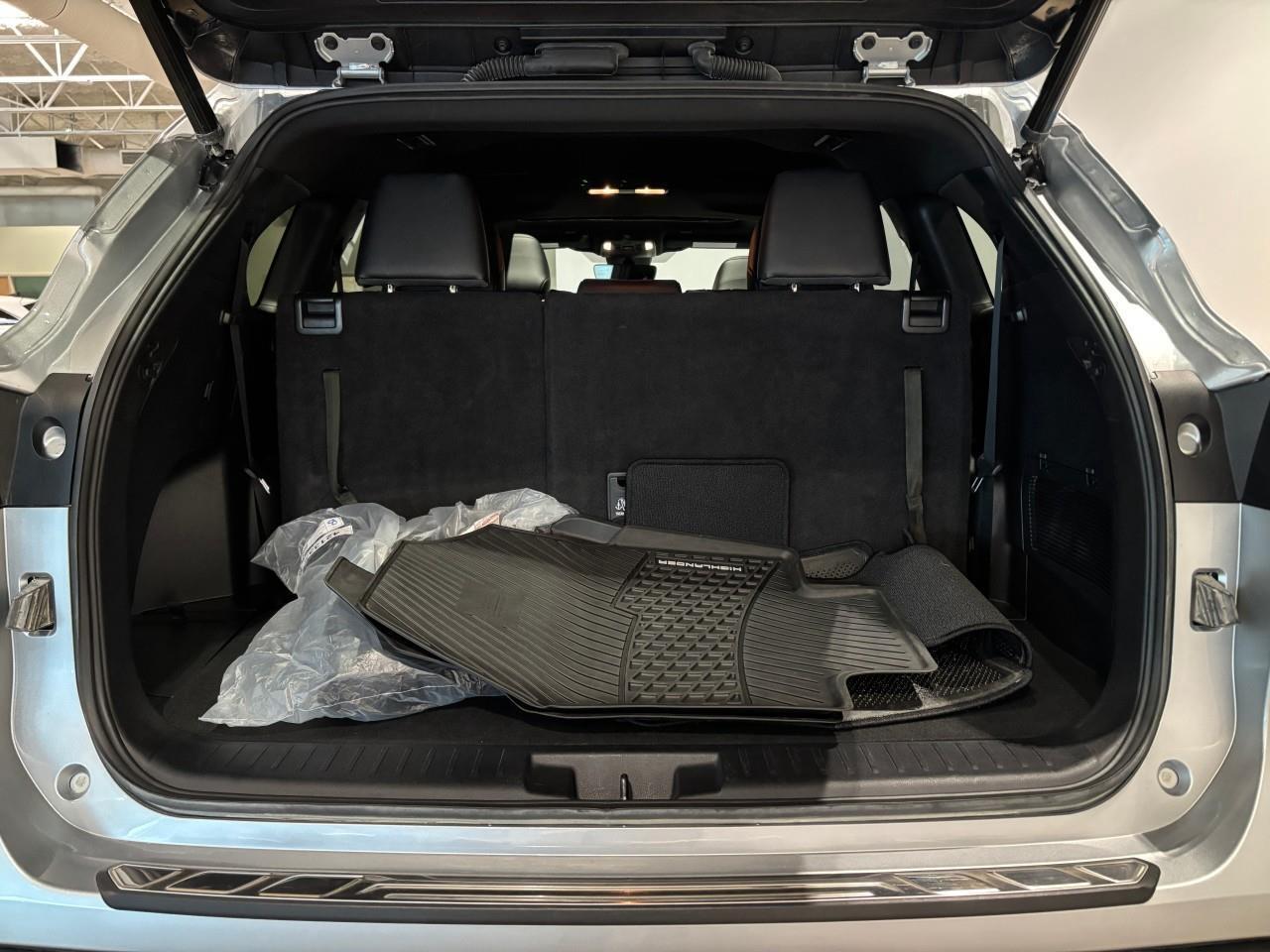 2023 Toyota Highlander XSE Photo