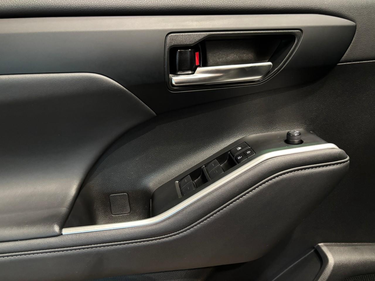 2023 Toyota Highlander XSE Photo