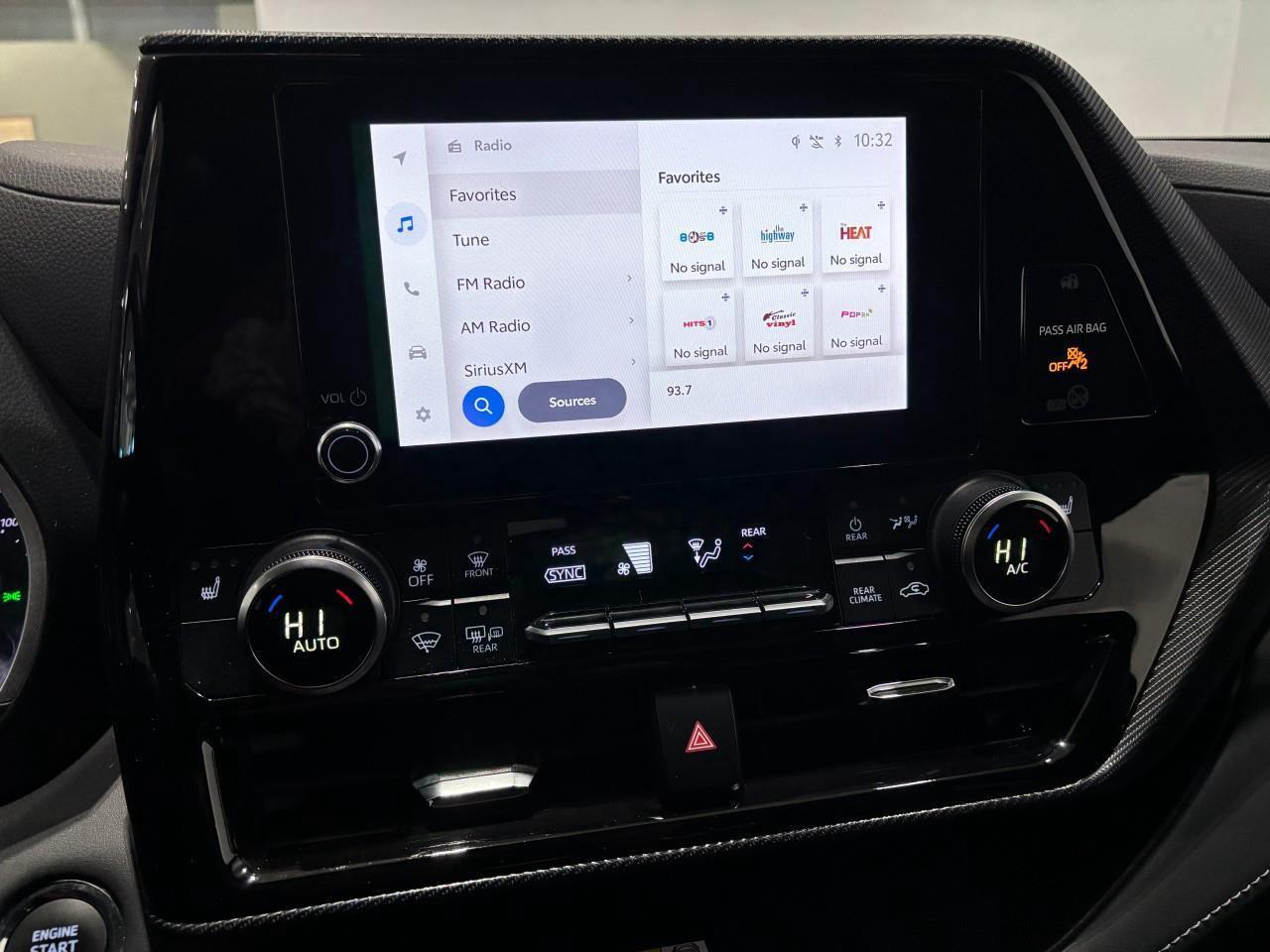 2023 Toyota Highlander XSE Photo