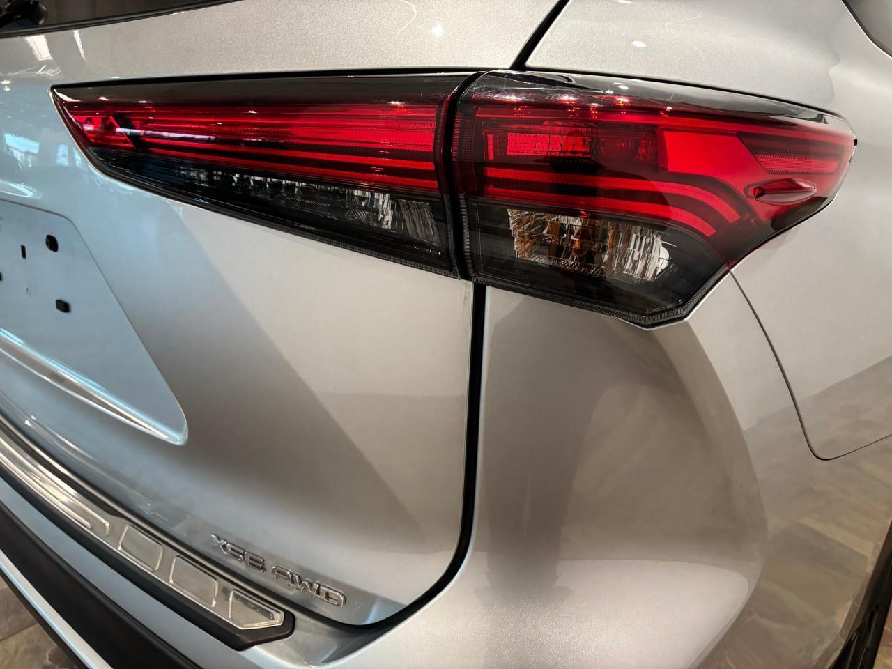 2023 Toyota Highlander XSE Photo