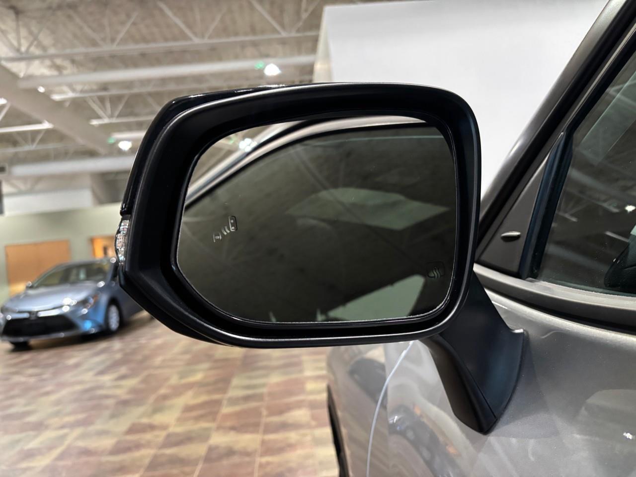 2023 Toyota Highlander XSE Photo