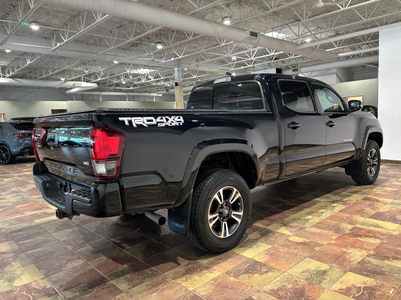 2019 Toyota Tacoma SR5 V6 Photo
