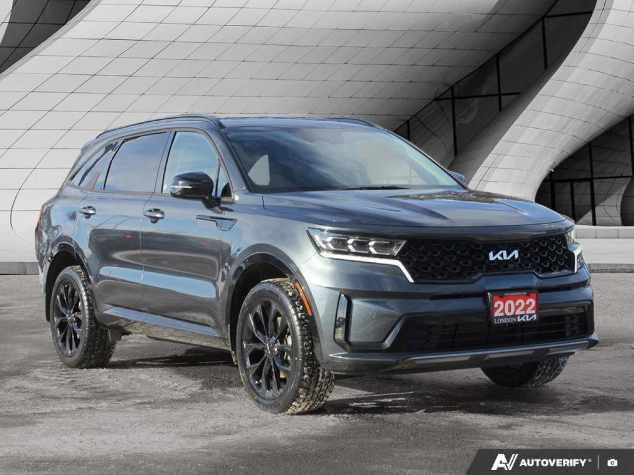 2022 Kia Sorento EX   Apple CarPlay   Backup Camera   Heated Seats Photo