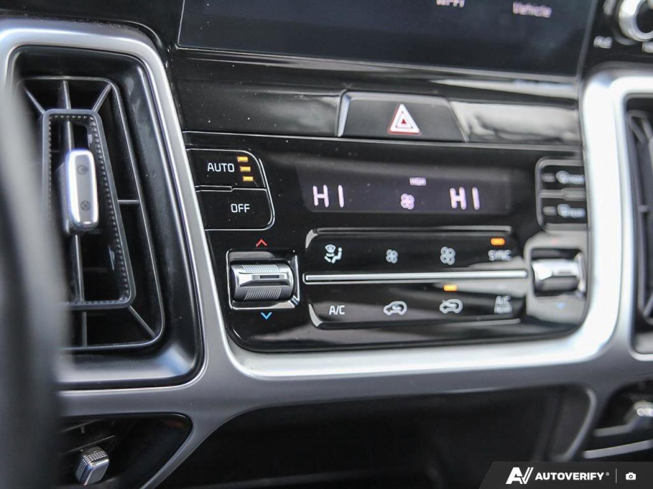 2022 Kia Sorento EX   Apple CarPlay   Backup Camera   Heated Seats Photo