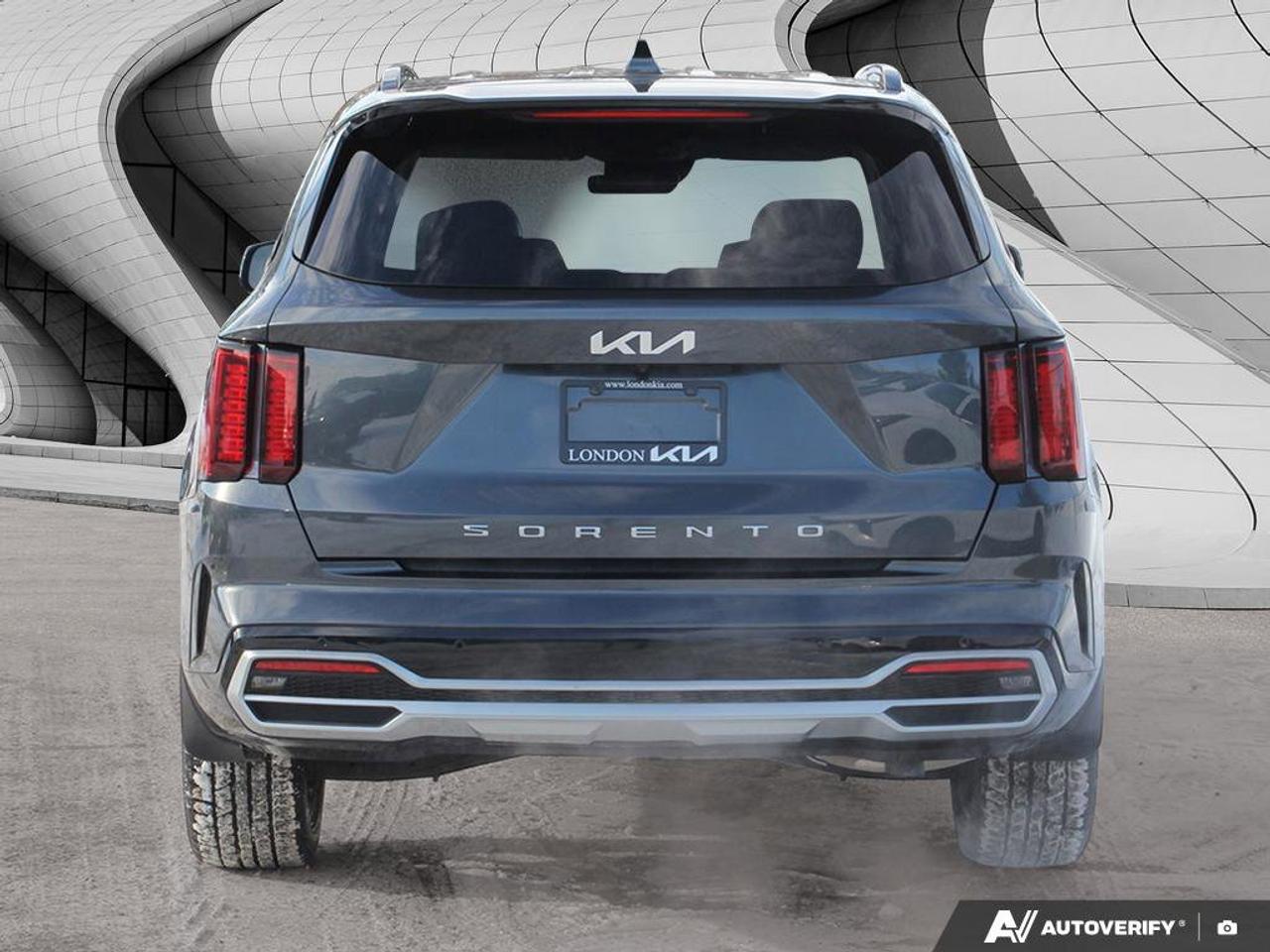 2022 Kia Sorento EX   Apple CarPlay   Backup Camera   Heated Seats Photo3