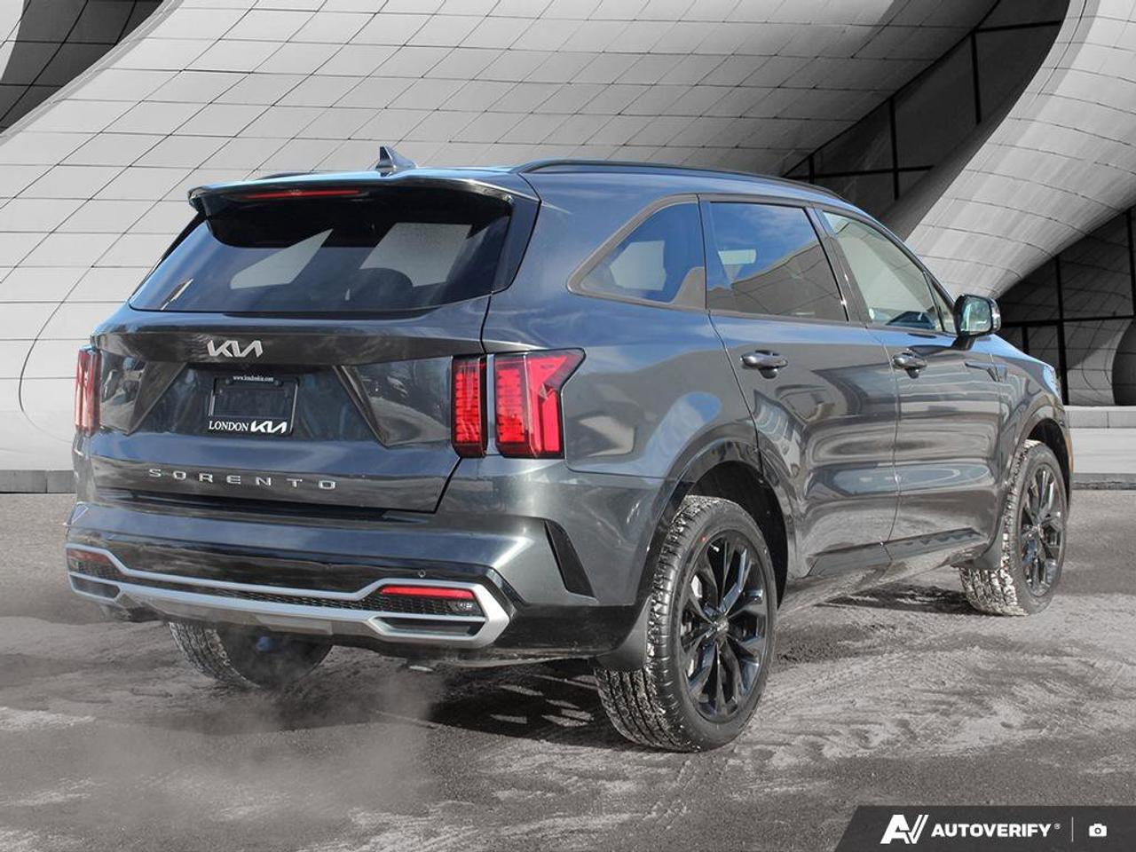 2022 Kia Sorento EX   Apple CarPlay   Backup Camera   Heated Seats Photo4