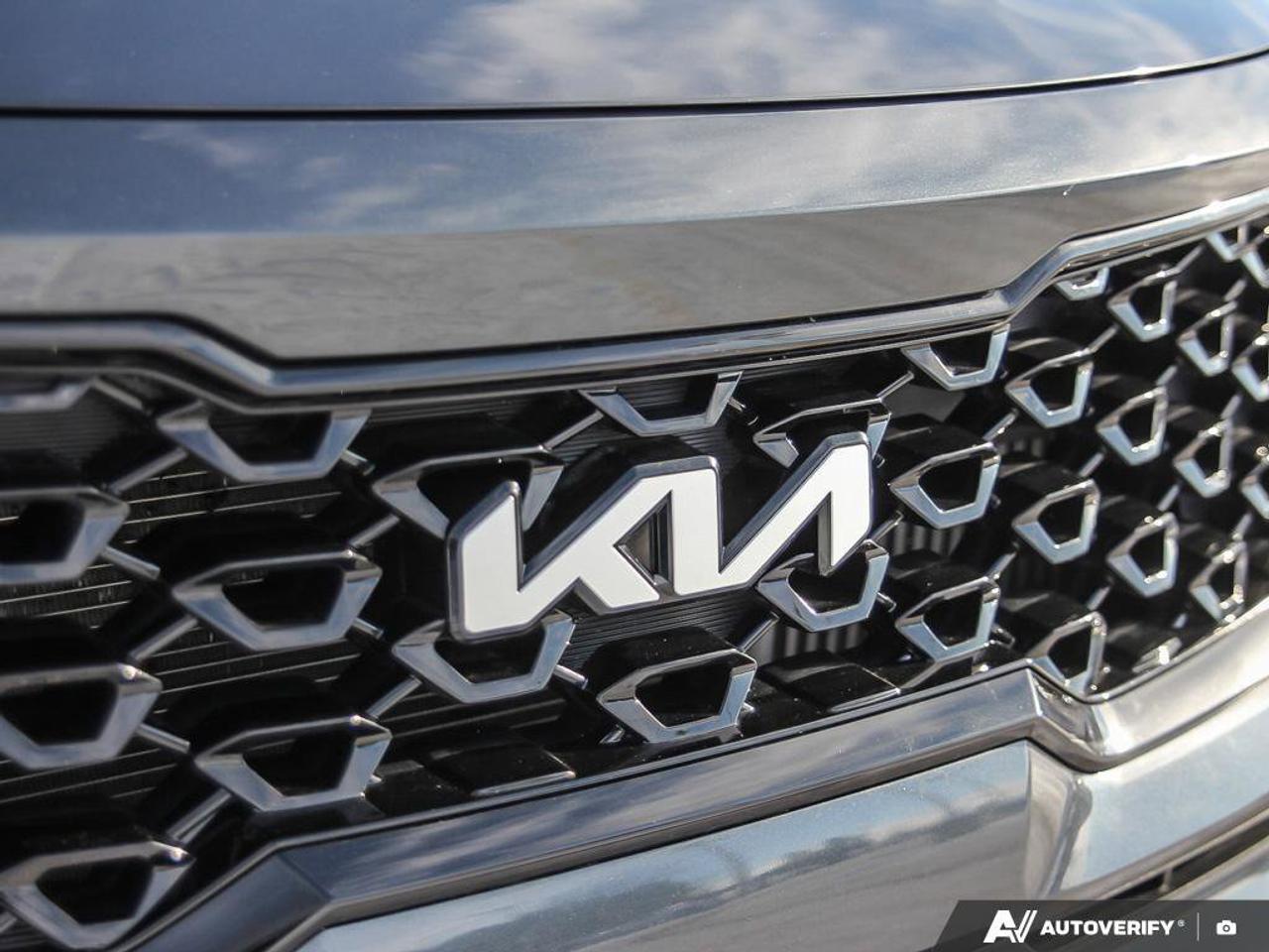 2022 Kia Sorento EX   Apple CarPlay   Backup Camera   Heated Seats Photo