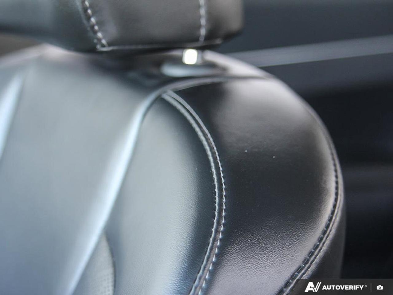 2022 Kia Sorento EX   Apple CarPlay   Backup Camera   Heated Seats Photo