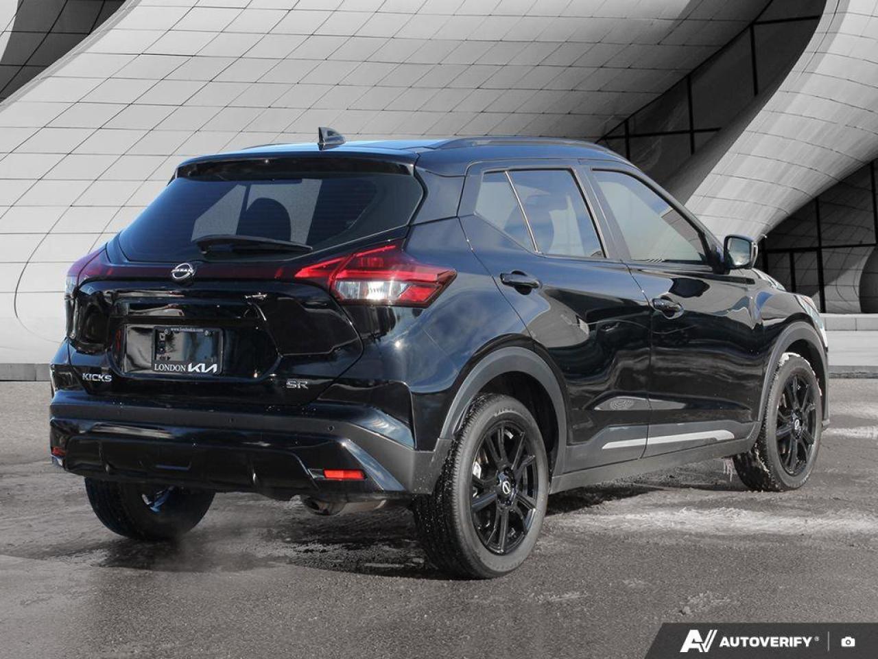 2024 Nissan Kicks SR   Apple CarPlay   Heated Seats   BackUp Camera Photo