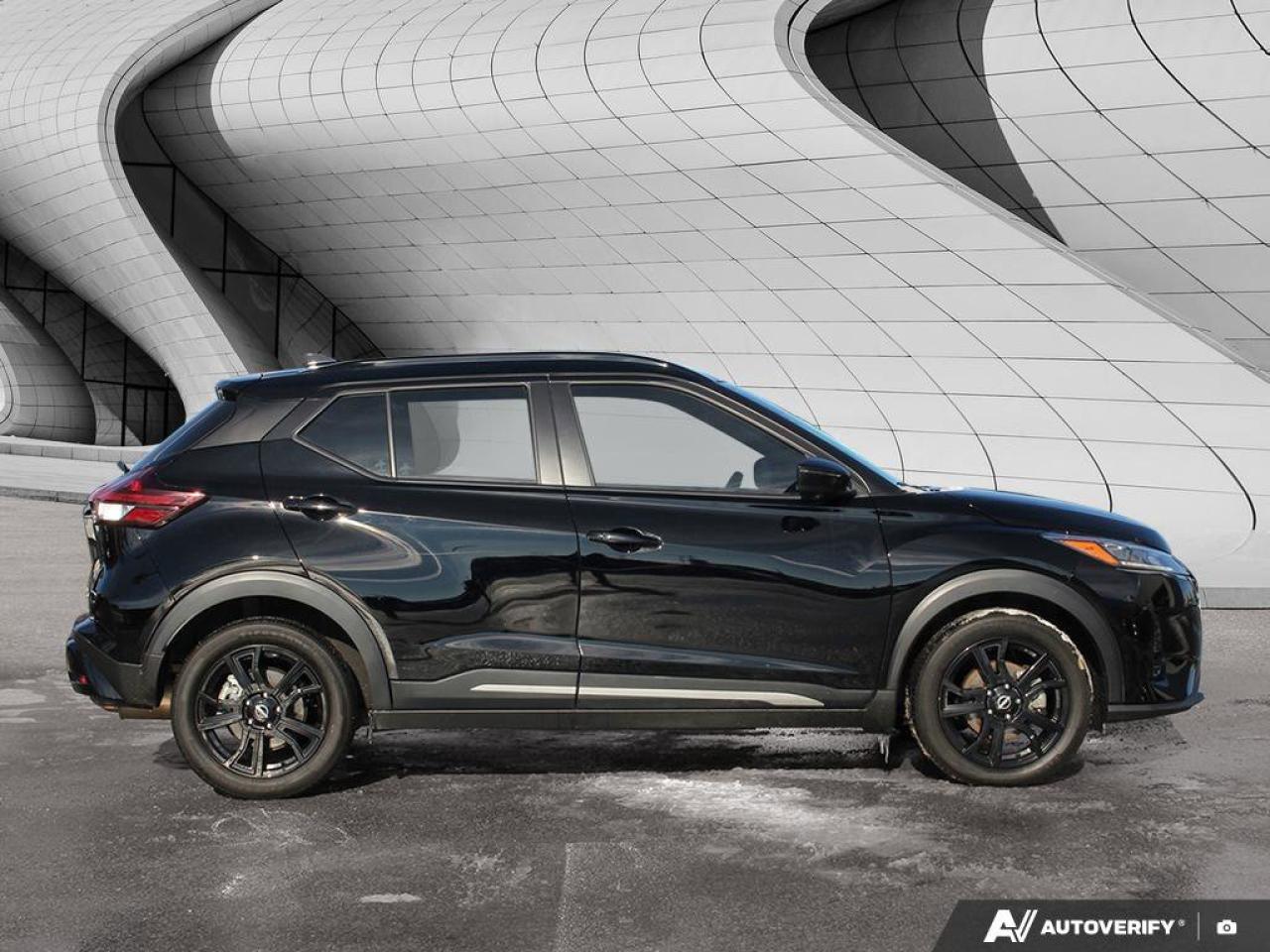 2024 Nissan Kicks SR   Apple CarPlay   Heated Seats   BackUp Camera Photo